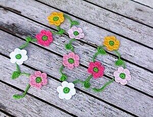 Gehäkelte Blumen Girlande - MyCrocheting