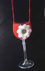 Gehäkelter Weinglashalter in rot - MyCrocheting