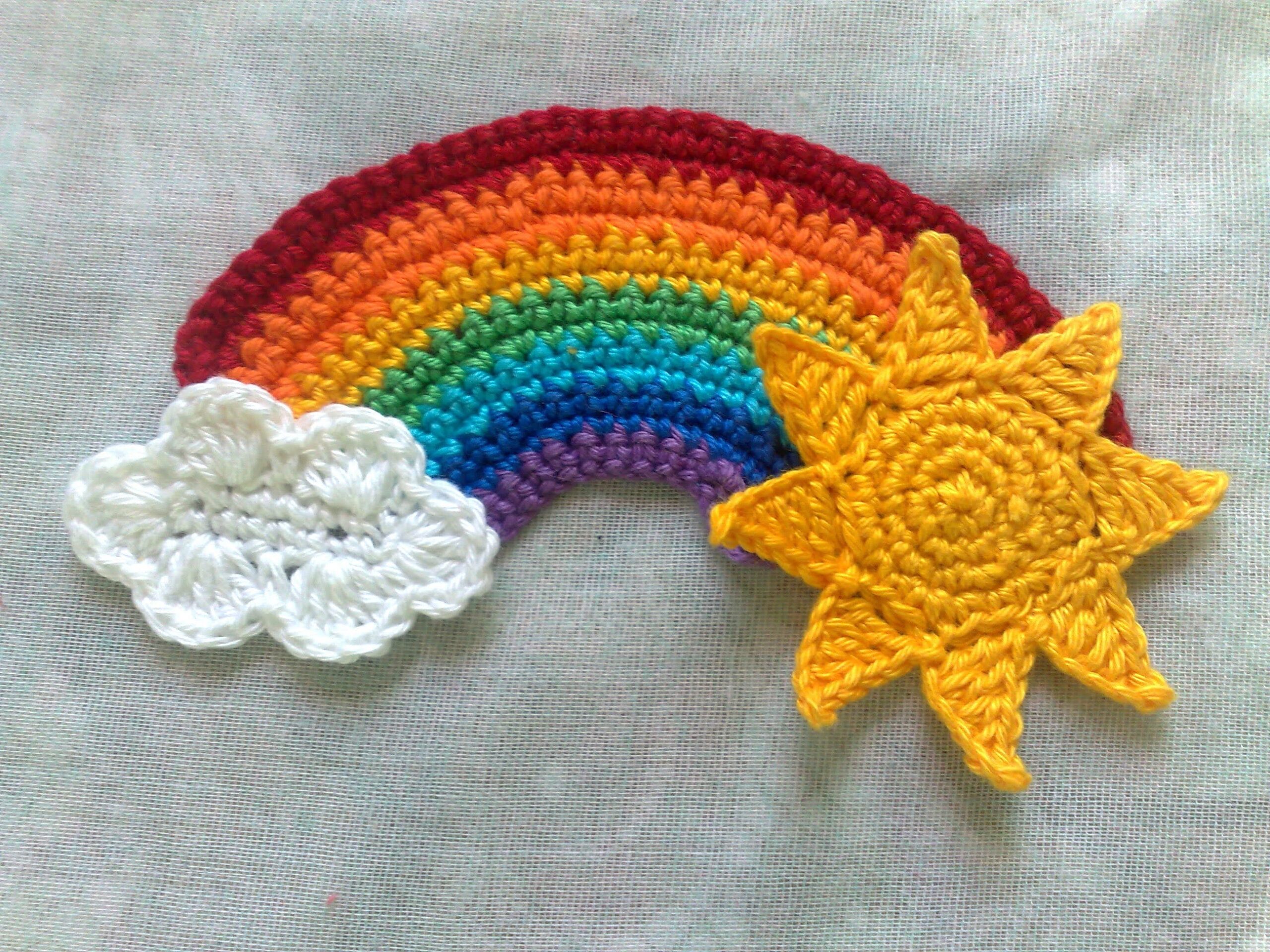 Regenbogen Applikation mit Sonne und Wolke gehäkelt – Bild 3
